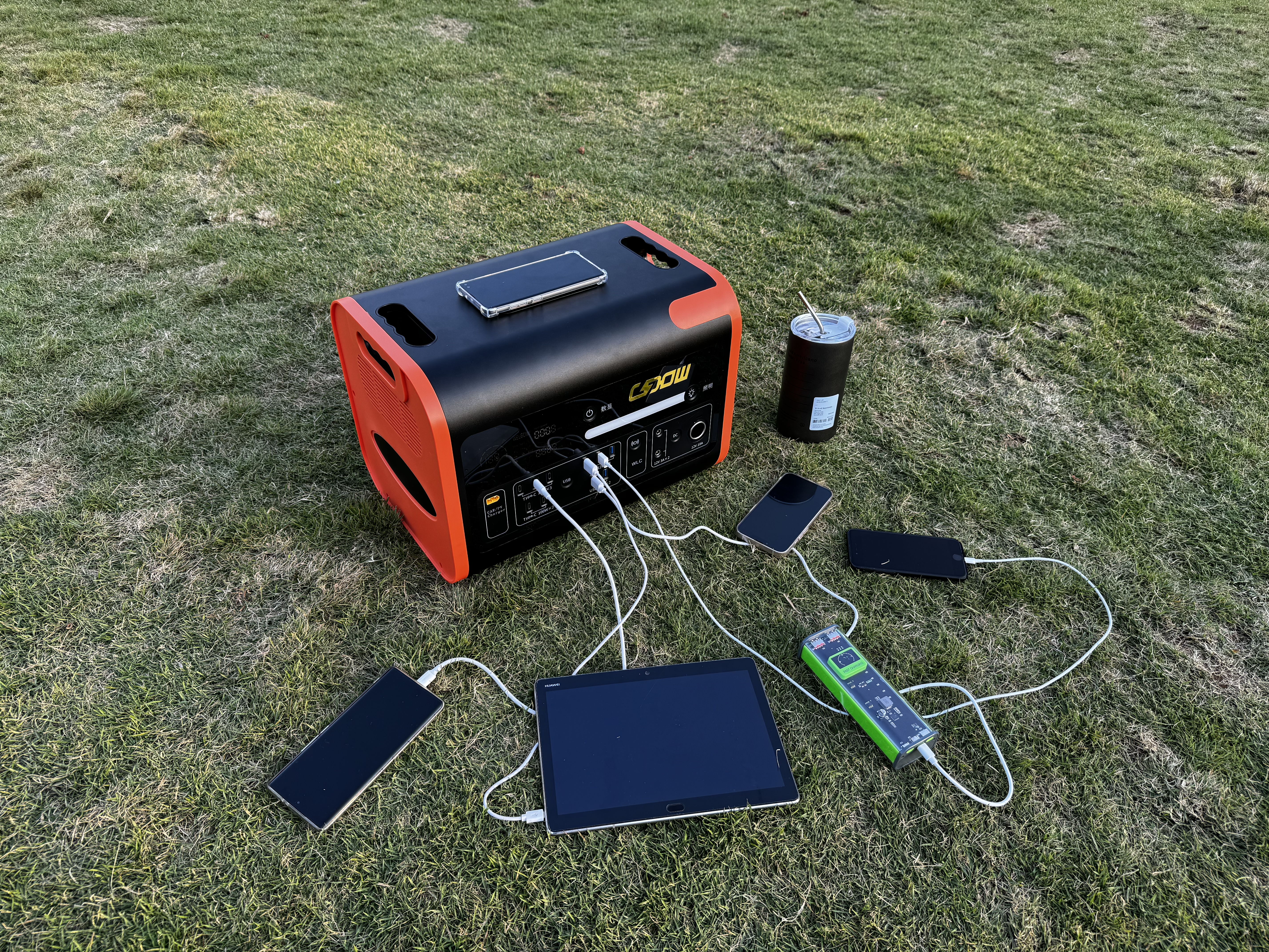 2023 The Latest Design of Solar Power System 2200W Special Trolley Power Supply Outdoor Camping Portable Mobile Power Station