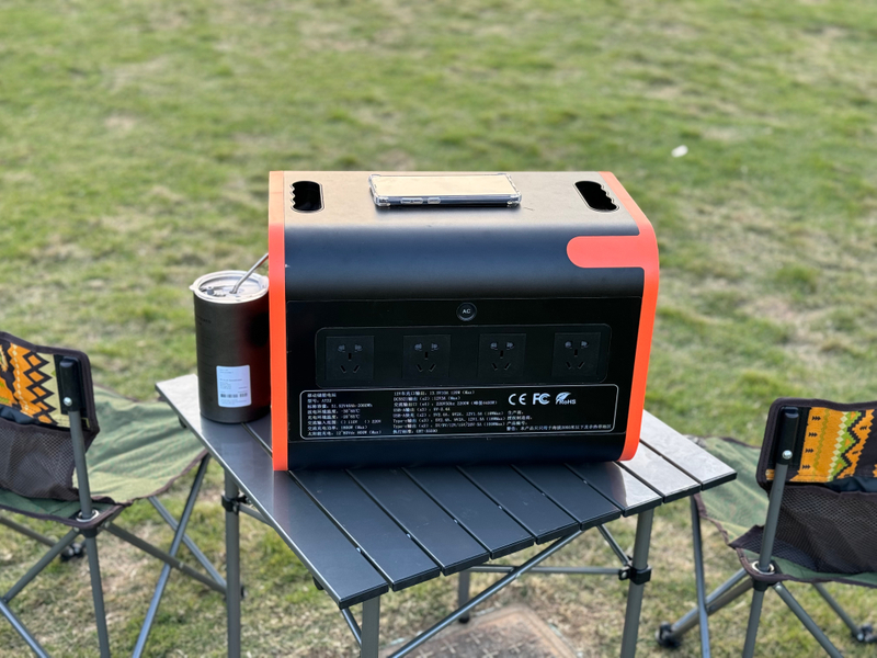 Home and camping portable mobile power 2200W (2048Wh) solar emergency power station