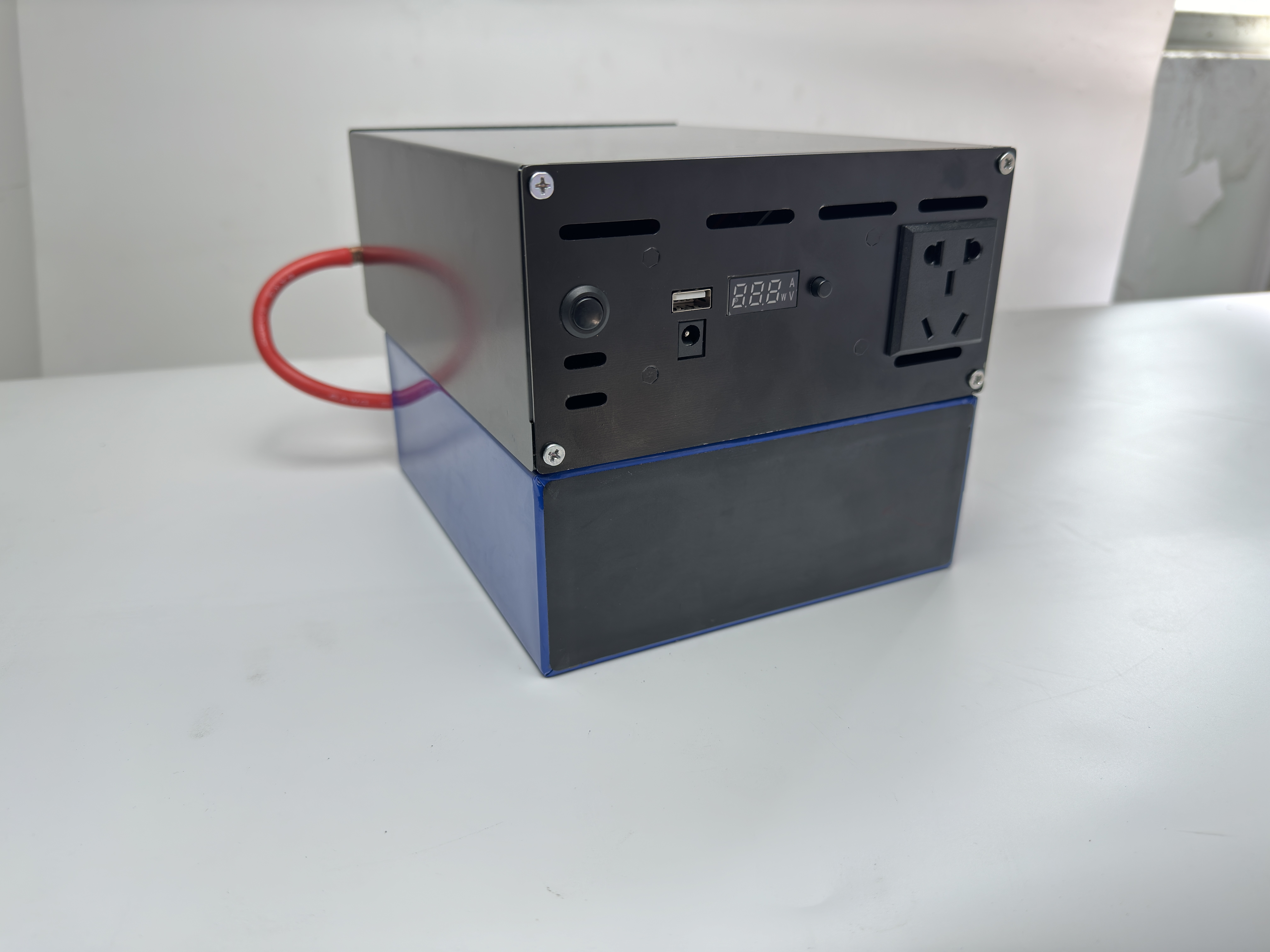 MPPT 3.2V inverter system Solar charging lithium iron phosphate battery booster inverter output 230v300w